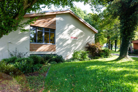 Wohnen im Gemeindeteil Piusheim am Wasser der Glonn